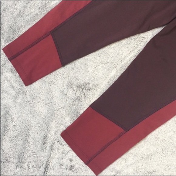 Theory 38 Cropped Maroon Leggings - Picture 8 of 8